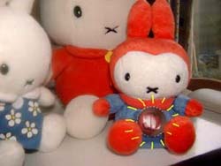 雪の日ミッフィーBDバッジ