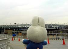 Tスタジアム入口